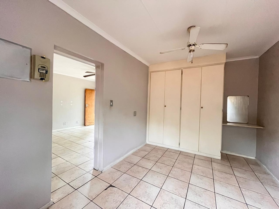 3 Bedroom Property for Sale in Safari Gardens North West